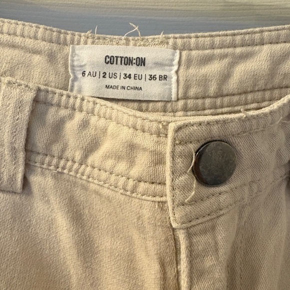 Cotton on tan cargo pants - Picture 2 of 3